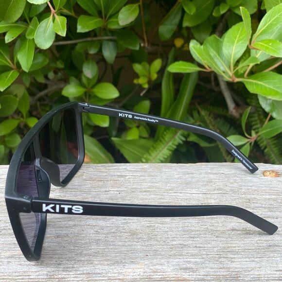 New KITS The Chase Black Unisex Large Frame Sunglasses. Halloween Costume - Picture 3 of 7